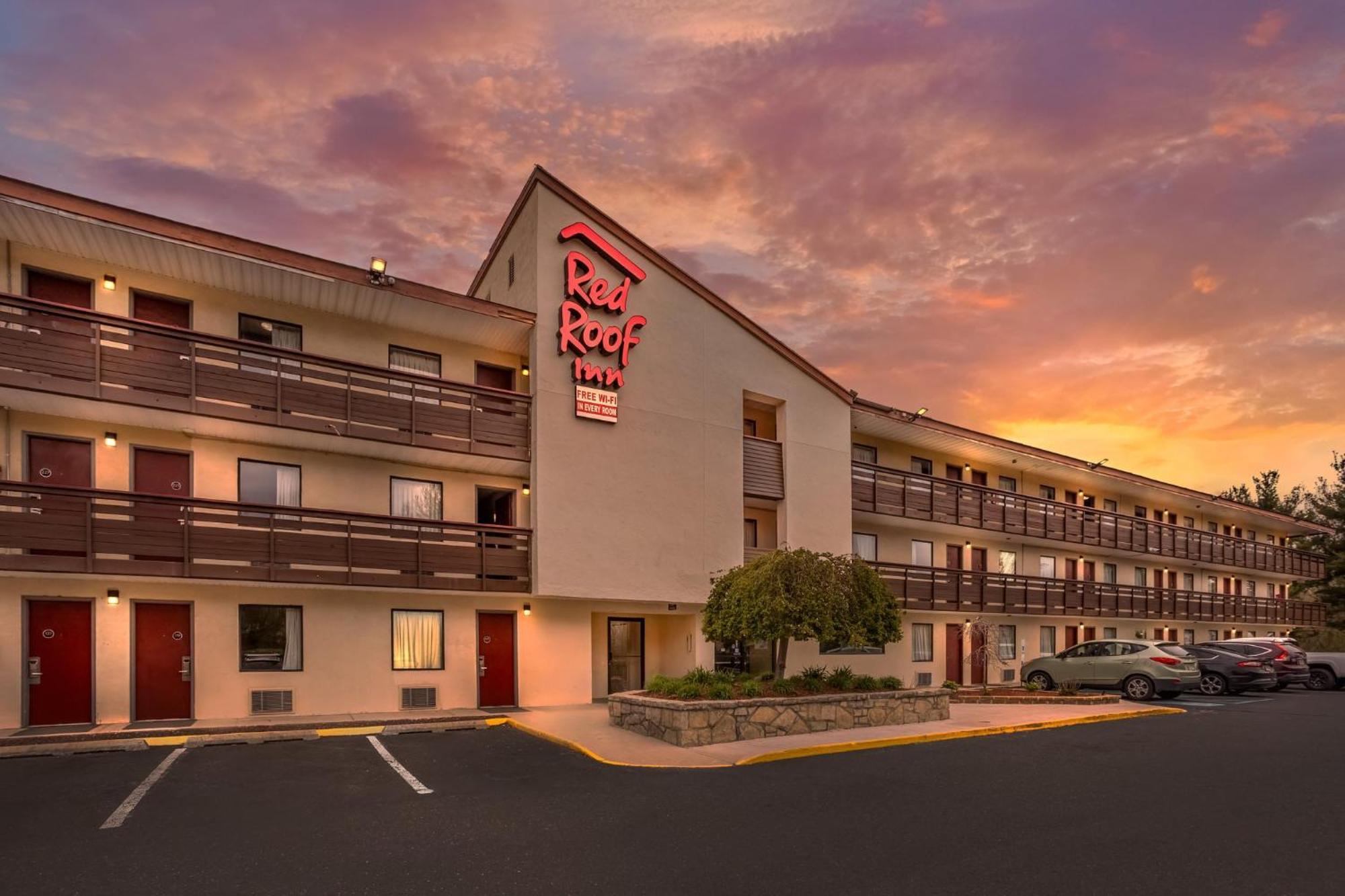 Red Roof Inn Tinton Falls-Jersey Shore Exteriör bild
