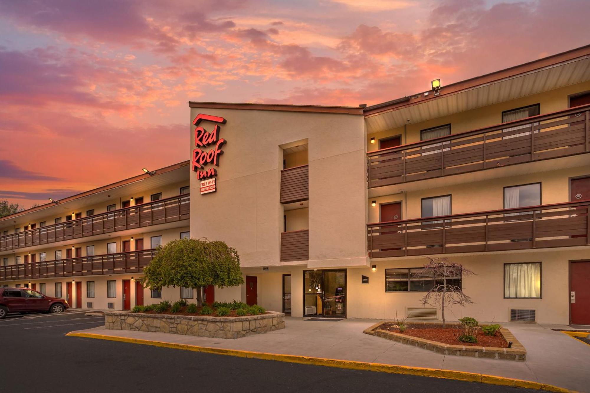 Red Roof Inn Tinton Falls-Jersey Shore Exteriör bild